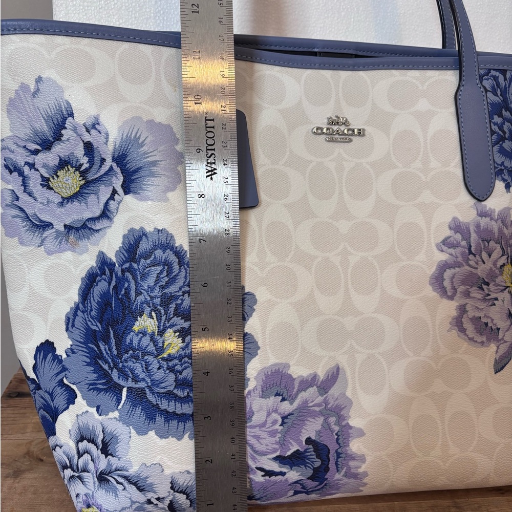 Coach City Tote Bag White and Blue Kaffe Floral Print - Picture 4 of 12